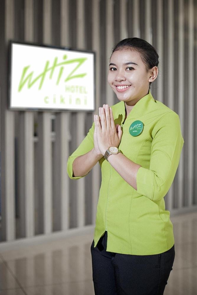 Whiz Hotel Cikini Jakarta Luaran gambar
