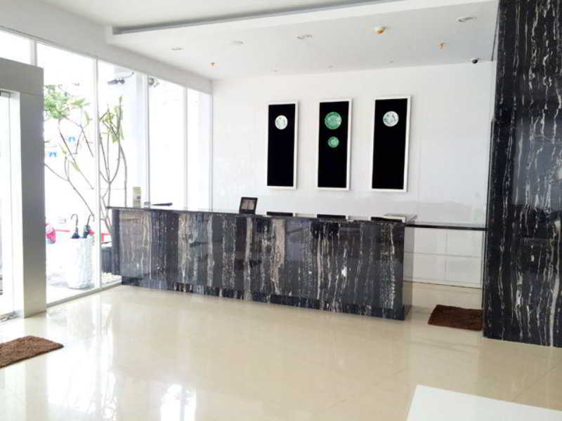 Whiz Hotel Cikini Jakarta Luaran gambar